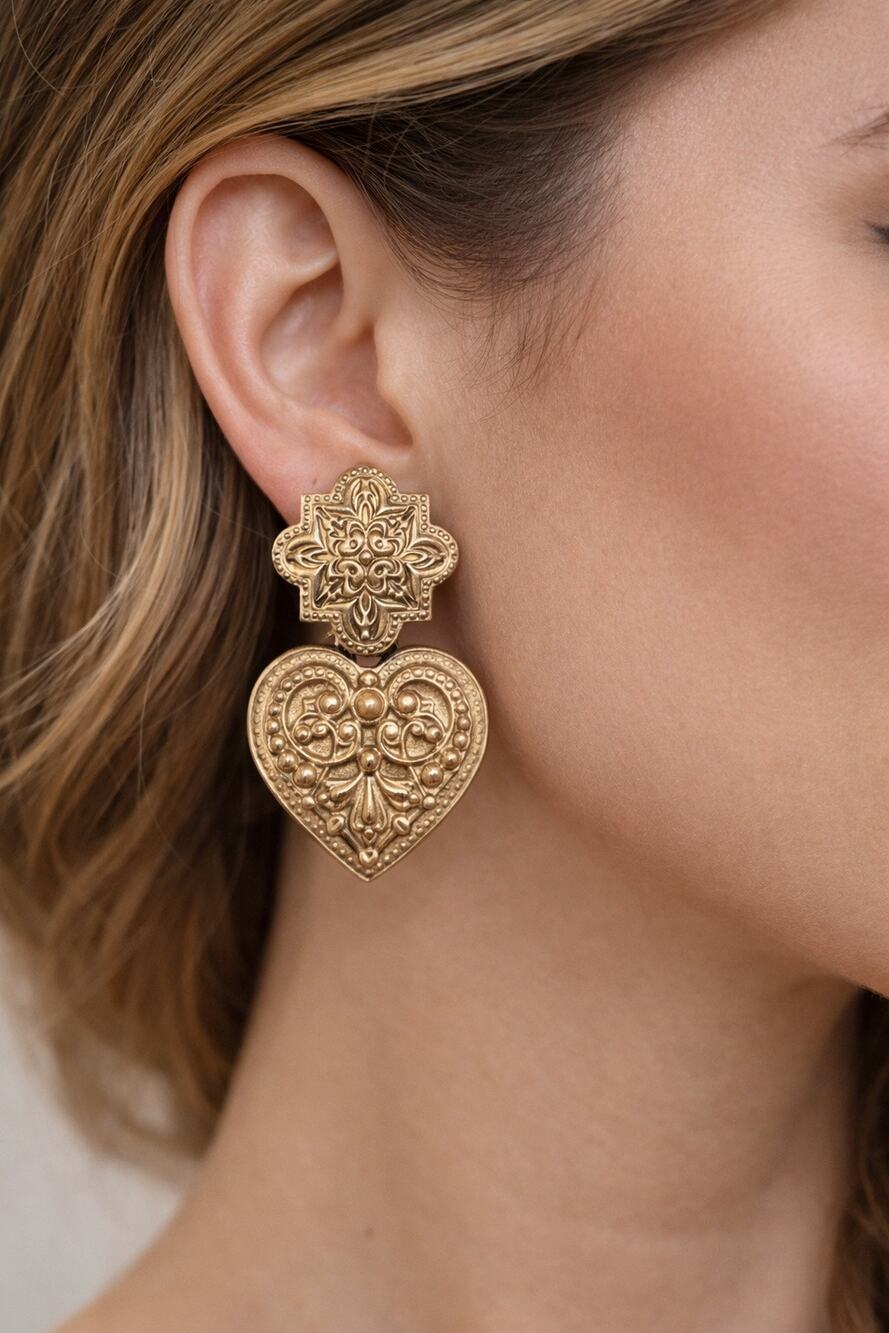 Vintage VO Vogue Gold Tone Heart Clip On Earrings Ornate Victorian Revival USA